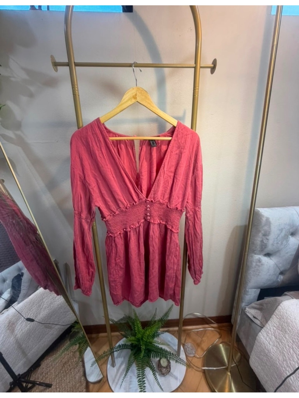 NWOT SIZE M Forever 21 rose-pink long-sleeve romper